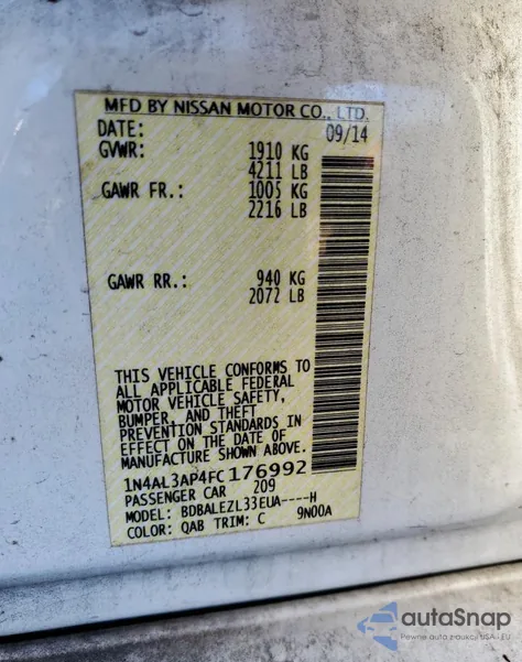 2015 Nissan Altima 2.5 z USA, uszkodzony, nr VIN 1N4AL3AP4FC176992